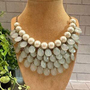 Pearl bead & mint gem necklace